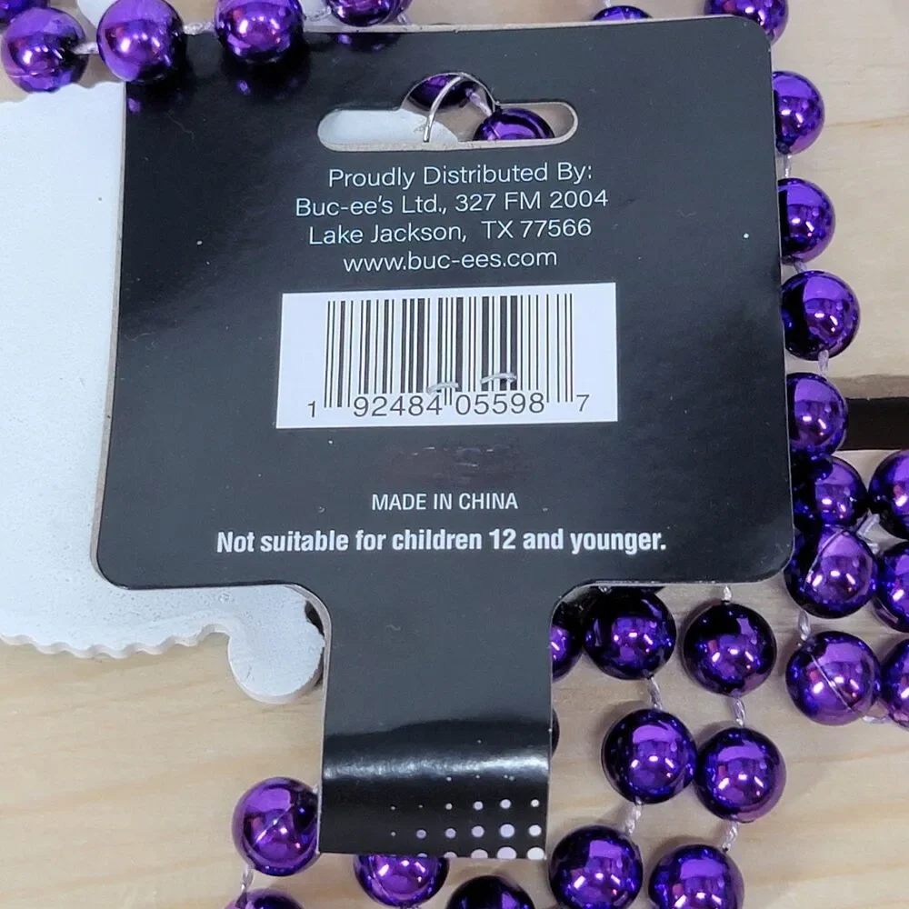 Buc-ee's Mardi Gras Beads - NWT. Comes from a smoke free home.